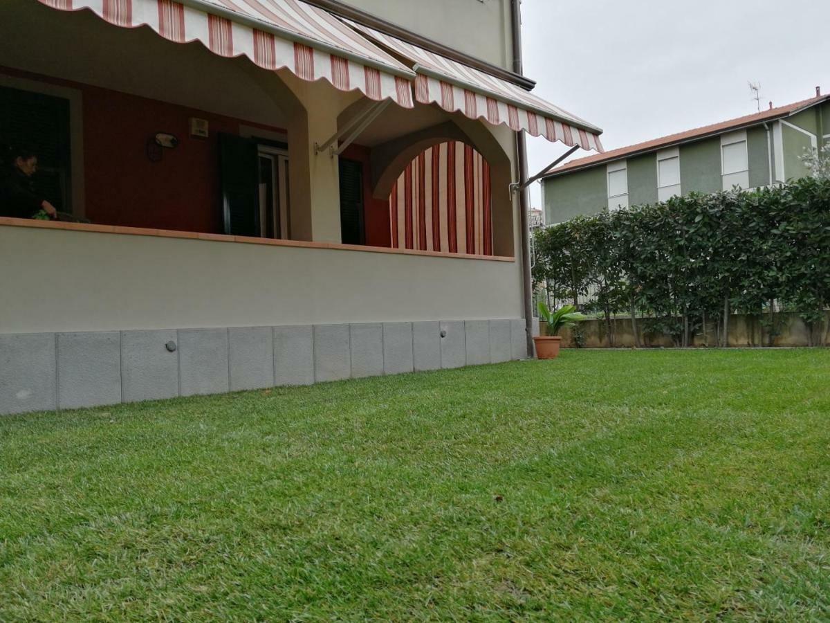 Romito Magra Alba Casa Vacanze - Lerici, 5 Terreヴィラ エクステリア 写真