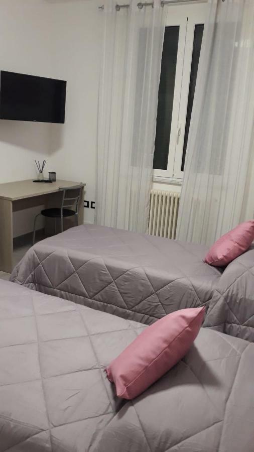 Romito Magra Alba Casa Vacanze - Lerici, 5 Terreヴィラ エクステリア 写真
