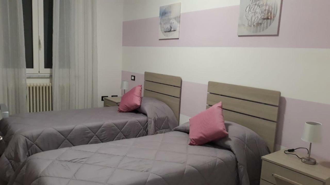 Romito Magra Alba Casa Vacanze - Lerici, 5 Terreヴィラ エクステリア 写真
